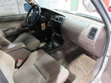 Load image into Gallery viewer, TAIL LIGHT LAMP ASSEMBLY Toyota 4 Runner 96 97 98 99 00 Left - 1040471