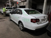 Load image into Gallery viewer, ROOF MOTOR Volkswagen Jetta 2009 09 - 1050614