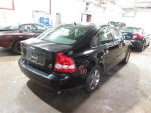 Load image into Gallery viewer, TAIL LIGHT LAMP ASSEMBLY Volvo S40 V40 04 05 06 07 Left - 1053128