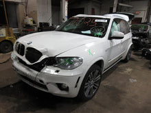 Load image into Gallery viewer, FRONT SPINDLE KNUCKLE X5 X5M X6 X6M 07 08 09 10 11 12 13 14 Left - 1089458