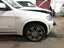 Load image into Gallery viewer, FRONT SPINDLE KNUCKLE X5 X5M X6 X6M 07 08 09 10 11 12 13 14 Left - 1089458