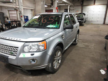 Load image into Gallery viewer, QUARTER GLASS Land Rover LR2 2008 08 2009 09 2010 10 2011 11 Right - 1065281