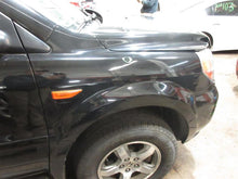 Load image into Gallery viewer, CONDENSER FAN ASSEMBLY Honda Pilot 2006 06 2007 07 2008 08 - 1069491