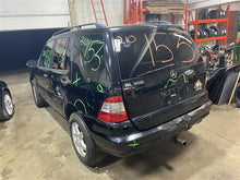 Load image into Gallery viewer, Console Lid Mercedes ML350 2003 03 - 1074438