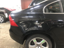 Load image into Gallery viewer, CONSOLE LID Volvo S60 2012 12 - 1077081