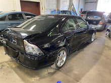 Load image into Gallery viewer, FRONT FENDER - 1321516