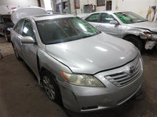 Load image into Gallery viewer, CYLINDER HEAD ES350 RX350 RX450H Avalon Camry Highlander 05-15 Left - 1080617