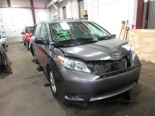 Load image into Gallery viewer, WINDSHIELD WASHER FLUID RESERVOIR BOTTLE Sienna 2004-2015 - 1082552