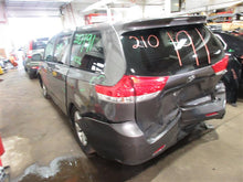 Load image into Gallery viewer, WINDSHIELD WASHER FLUID RESERVOIR BOTTLE Sienna 2004-2015 - 1082552