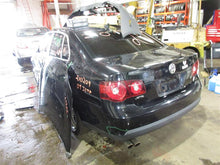 Load image into Gallery viewer, REAR BUMPER ASSEMBLY Volkswagen Jetta 05 06 07 08 09 10 - 1082903