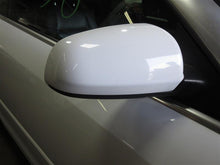 Load image into Gallery viewer, 2009 Audi A4 Floor Shifter - 1086308