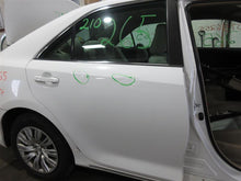 Load image into Gallery viewer, FRONT SPINDLE Camry Avalon Solara 04 05 06 07 - 11 Left - 1088981