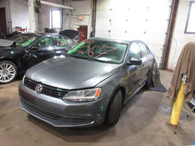 Load image into Gallery viewer, WHEEL Volkswagen Jetta 2006 06 2007 07 2008 08 09 10 11 15x6 Steel - 1089080
