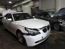 Load image into Gallery viewer, Center Pillar Cut BMW M5 530 528 545i 2004 04 2005 05 2006 06 07 08 09 10 Right - 1090160