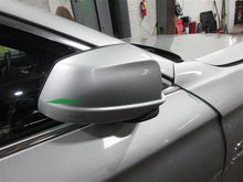Load image into Gallery viewer, WINDSHIELD WIPER TRANSMISSION 528D 528i 535i 550i 740i 740il 750 09-15 - 1090850