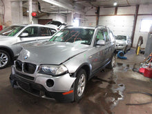 Load image into Gallery viewer, 2008 BMW X3 Floor Shifter - 1090441