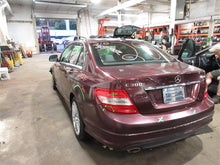 Load image into Gallery viewer, 2008 Mercedes-Benz C300 C350 Floor Shifter - 1091004