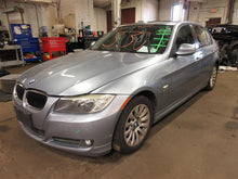 Load image into Gallery viewer, 2009 BMW 328i Floor Shifter - 1095280