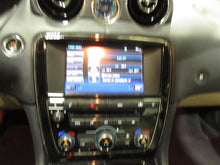 Load image into Gallery viewer, AIR INJECTION PUMP SMOG Jaguar S Type XF Xj XJ8 2000 00 01 02 03 04 05 06 - 12 - 1096593