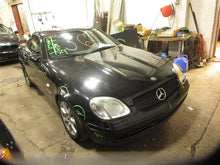 Load image into Gallery viewer, AC CONDENSER CLK320 C230 SLK230 SLK32 SLK320 1997 97 98 99 00 01 02 03 04 - 1098028