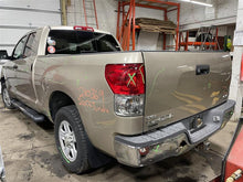 Load image into Gallery viewer, REAR SEAT Toyota Tundra 2007 07 - 1098619