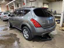 Load image into Gallery viewer, RADIATOR FAN ASSEMBLY Nissan Murani 2003 03 2004 04 2005 05 2006 06 2007 07 - 1112732