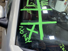 Load image into Gallery viewer, QUARTER WINDOW REGULATOR Volkswagen Beetle 2004 04 2005 05 06 07 08 09 10 Right - 1101601
