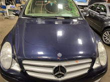Load image into Gallery viewer, TRUNK LID R320 R350 R500 R63 06 07 08 09 10 11 12 13 - 1102537