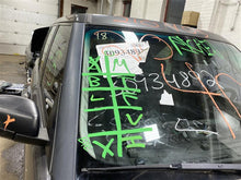 Load image into Gallery viewer, 2005 Land Rover Range Rover Floor Shifter - 1104699