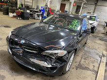 Load image into Gallery viewer, Air Bag 528i 535i 550i 640I 650i Active 5 M5 11-17 Right - 1103991