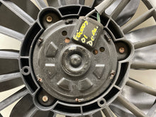 Load image into Gallery viewer, RADIATOR FAN ASSEMBLY Durango 2001 01 2002 02 2003 03 - NW63389