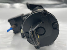 Load image into Gallery viewer, Suspension Air Compressor Pump RANGE ROVER 1997 - NW8398