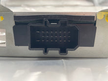 Load image into Gallery viewer, Radio AUDI A4 2003 - NW7352