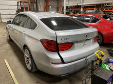 Load image into Gallery viewer, POWER RACK & PINION GEAR 535i Gt 550i Gt 740i 740il 750 HYBRID 09-13 - 1105565