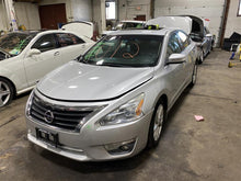 Load image into Gallery viewer, GAS FUEL FILLER LID DOOR Nissan Altima 2013 13 - 1107124