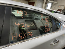 Load image into Gallery viewer, GAS FUEL FILLER LID DOOR Nissan Altima 2013 13 - 1107124