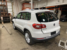 Load image into Gallery viewer, RADIATOR CORE SUPPORT Tiguan 2009 09 2010 10 2011 11 - 1108857