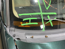 Load image into Gallery viewer, Console Lid Subaru Forester 2004 04 - 1112899