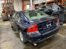 Load image into Gallery viewer, Fuel Filler Door Volvo S60 2005 05 - 1110644