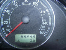 Load image into Gallery viewer, SPEEDOMETER CLUSTER Passat 2001 01 2002 02 - NW162205