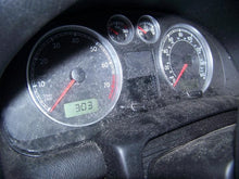 Load image into Gallery viewer, SPEEDOMETER CLUSTER Passat 2001 01 2002 02 - NW162205