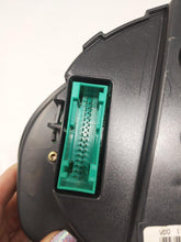 Load image into Gallery viewer, SPEEDOMETER CLUSTER Passat 2001 01 2002 02 - NW162205