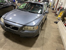 Load image into Gallery viewer, REAR DOOR VENT GLASS Volvo S60 2001 01 - 08 Right - 1112002