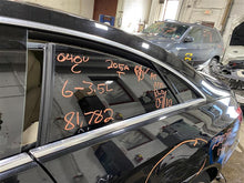 Load image into Gallery viewer, GLOVE BOX DOOR Mercedes-Benz E350 E550 E63 2011 11 - 1111112