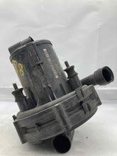 Load image into Gallery viewer, AIR INJECTION PUMP SMOG BMW 740i 1999 99 2000 00 2001 01 - NW8061