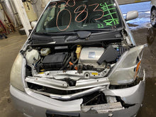 Load image into Gallery viewer, ALTERNATOR Toyota Prius 2004 04 05 06 07 - 1118107