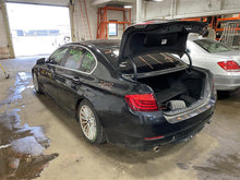 Load image into Gallery viewer, 2011 BMW 535i Floor Shifter - 1117258