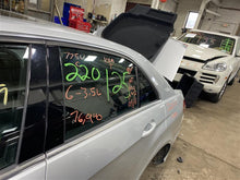 Load image into Gallery viewer, RADIO ANTENNA Mercedes-Benz E350 E550 E63 2011 11 - 1120523