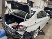 Load image into Gallery viewer, Quarter Panel Cut BMW 528i 535i 550i Active 5 M5 2011-2016 Left - 1120398