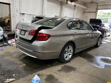 Load image into Gallery viewer, CONSOLE LID BMW 528i 2013 13 - 1123162